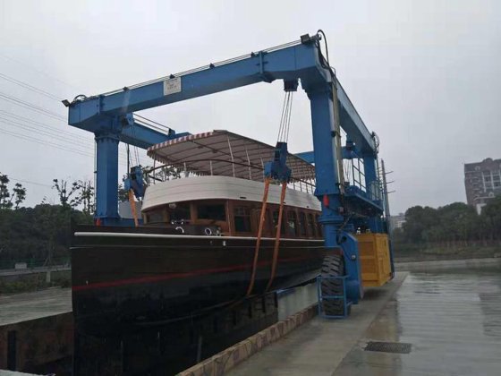 HT CRANE MBH