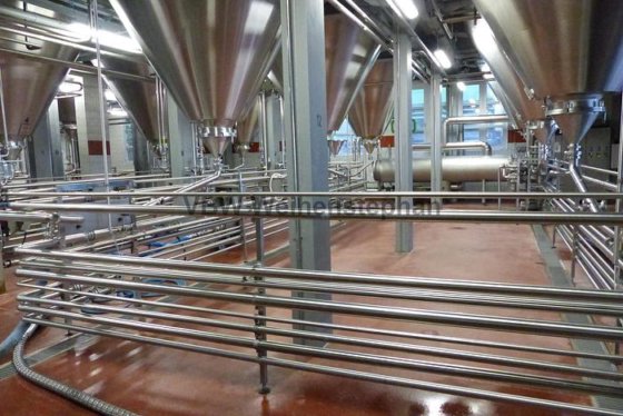 円筒円錐型発酵貯蔵タンク（CCT）