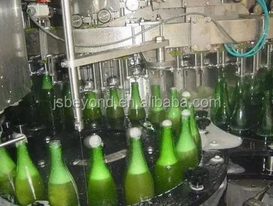 全自动液体玻璃瓶矿泉水啤酒罐灌装机价格