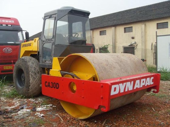 2011 Dynapac CA30D