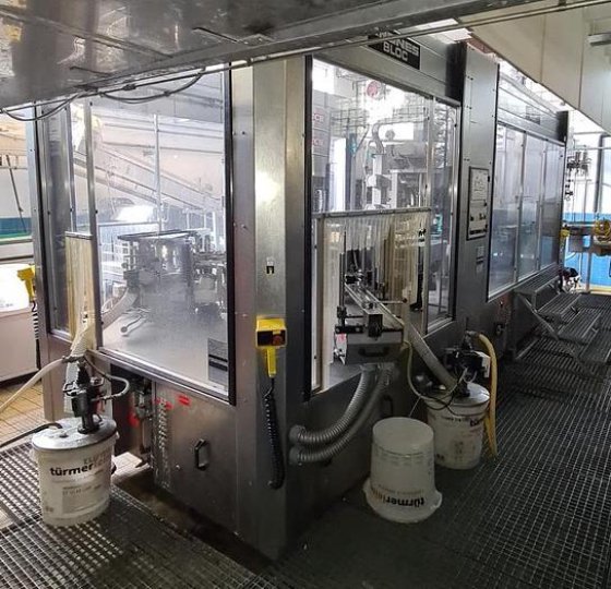 ボトル充填機/キャップ機/ラベル貼り機