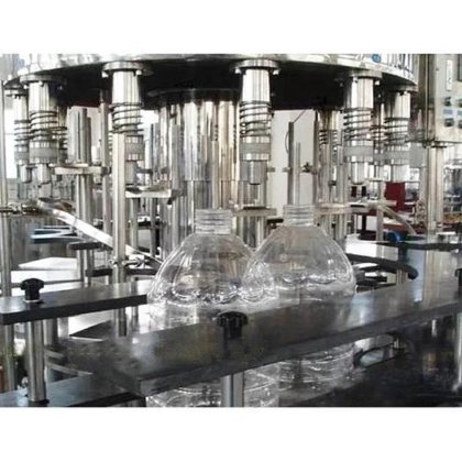 全自动三合一矿泉水瓶灌装和旋盖机