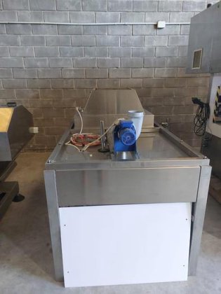 2011 Bertolaso Capping machine