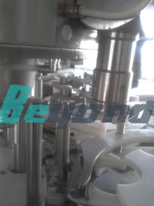 橄榄食用油 5L 瓶灌装旋盖机
