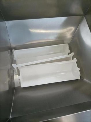 用于花生的小型自动不锈钢输送机电动 Z 型斗式提升机喂料机