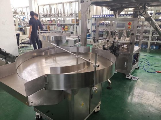 用于瓶罐包装线的中国新工厂旋转式瓶罐喂料转台机