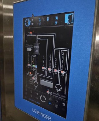 使い捨てボトル充填ライン