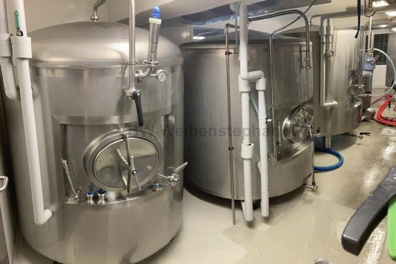 発酵タンク、貯蔵タンク、明タンク [13個]