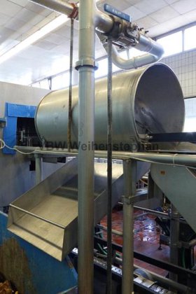 クレート洗浄機