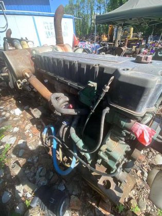 Volvo D12D engine