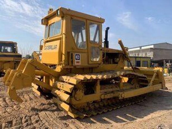 2011 CATERPILLAR D6D