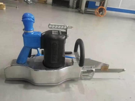 屠宰场牛屠宰线 牛腩开膛锯 白色提供 电动牛定制机 牛去势