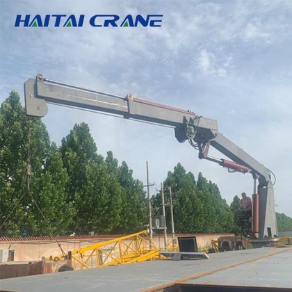 油圧伸縮式エンジンは堅い持ち上がる海洋ナックル ブーム クレーン 1T2t5t を供給します