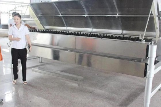 中国制造厂生产的卧式家禽胴体剜肉机 鸡屠宰场用剜鸡机