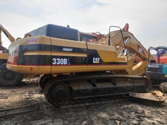 CAT 330B