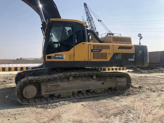 2019 VOLVO EC380DL