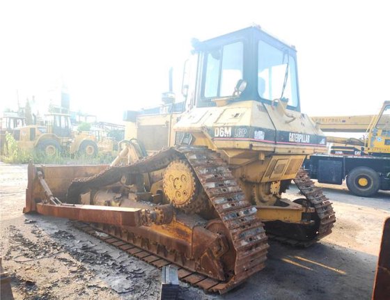CATERPILLAR D6M