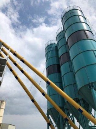 100トン容量のボルト式セメントサイロ、在庫あり