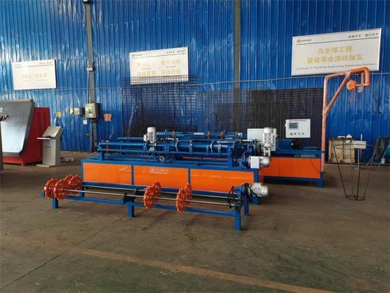 工厂提供最优质的铁丝网链环围栏网制造机