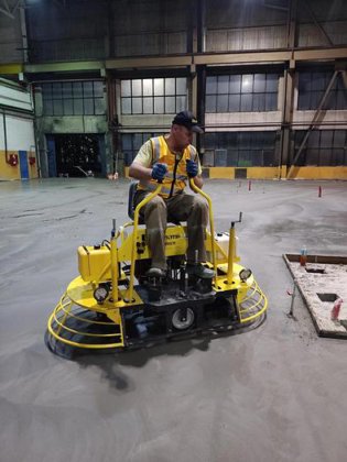 出厂价座式双盘地板表面抛光浮动机汽油混凝土动力铲