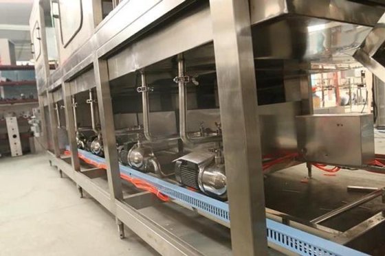 高效 5 加仑水灌装机 - 瓶装水生产的高性能解决方案