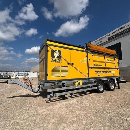 2025 SCREENBEE 15.44W