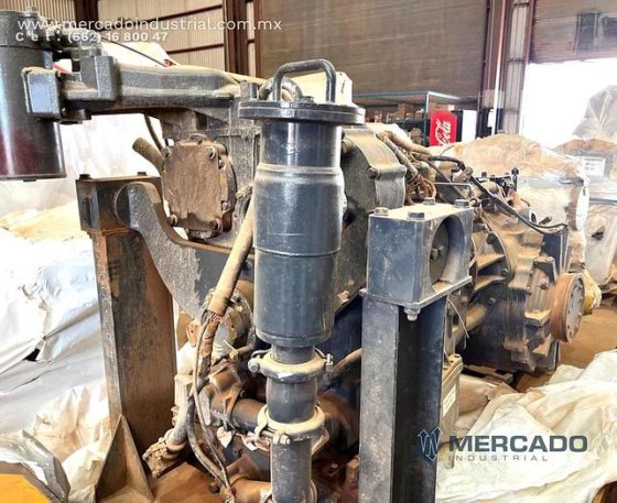 小松D375A履带拖拉机传动模块