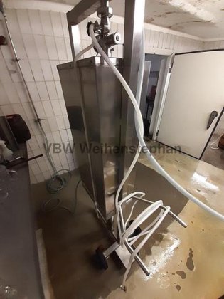 パーティー樽充填機