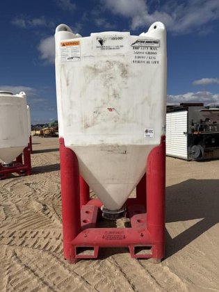 Hopper 68 Rack Flowmaster Vertical Hopper 68CF in Mineral Wells, TX, USA
