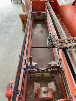 Cleaning system, for ceramic flexo