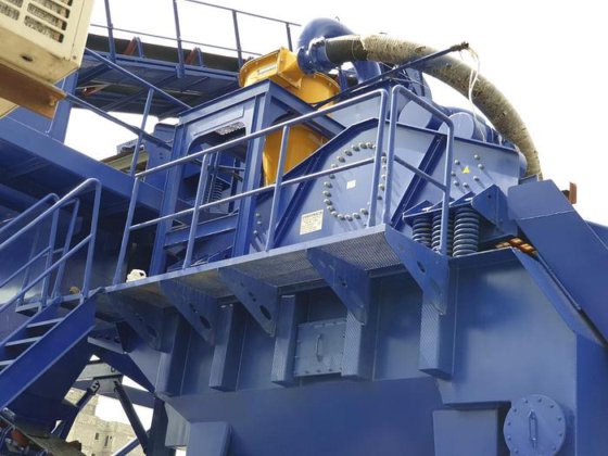 脱水筛 – 100 吨/小时 –