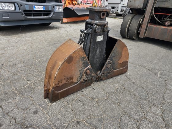 2020 Rozzi Biting Bucket for