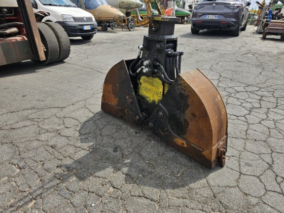 2020 Rozzi Biting Bucket for