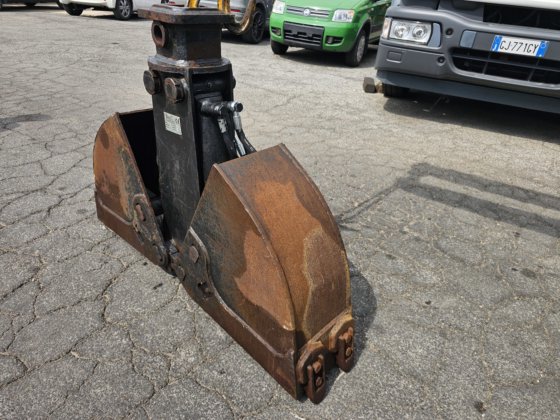 2020 Rozzi Biting Bucket for