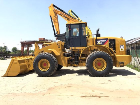 2021 CAT 996H used front