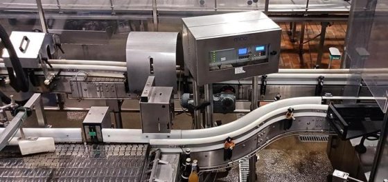 使い捨てボトル充填ライン