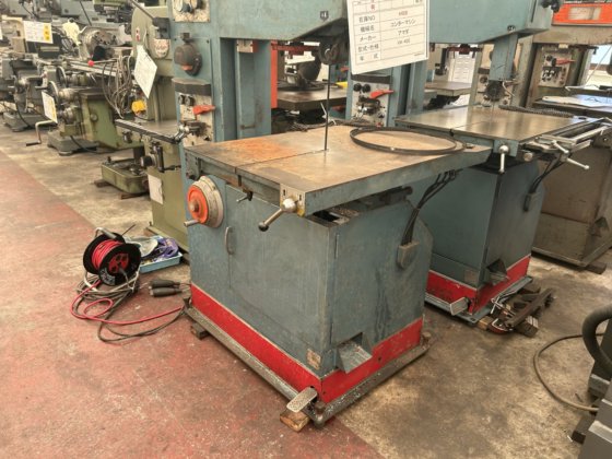 1979 AMADA VA-400 立式带锯