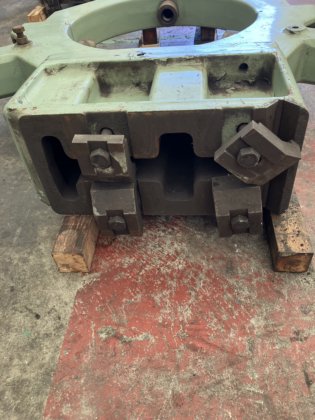 不明 600φ 固定方式塞子