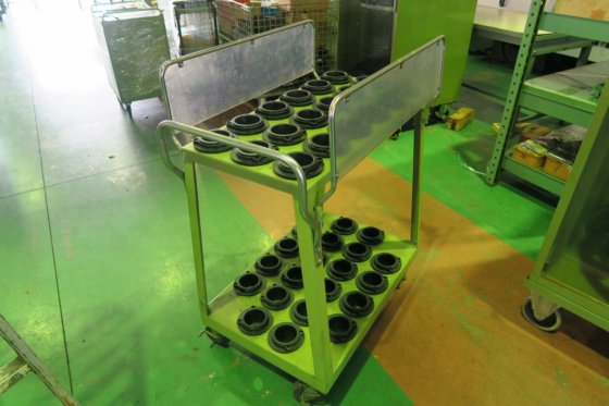 未识别的工具架