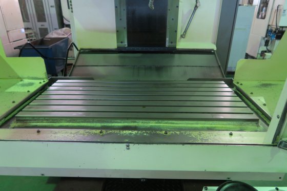 2001年 マキノ GF6 立形マシニングセンタ