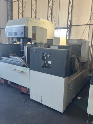 2000 三菱 FA20 放电加工机线切割