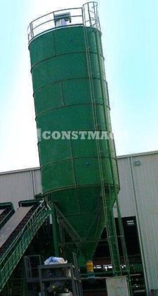 セメントサイロ