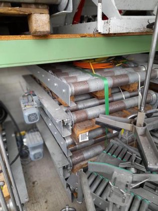 パレットローラーコンベア