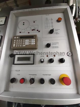 ガラス瓶充填機およびキャッパー