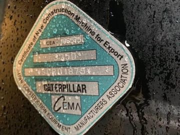 CATERPILLAR 幼虫325Dの掘削機