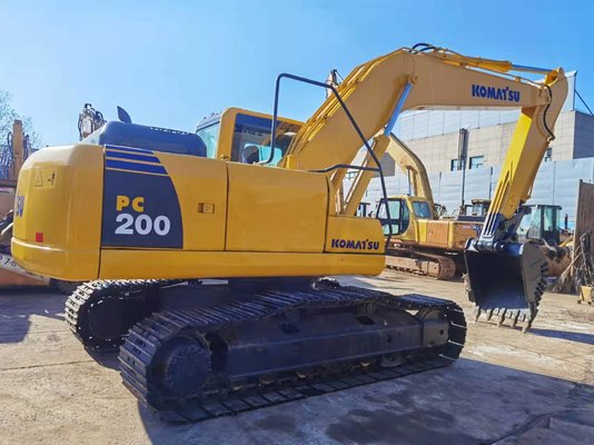 Komatsu PC200-8