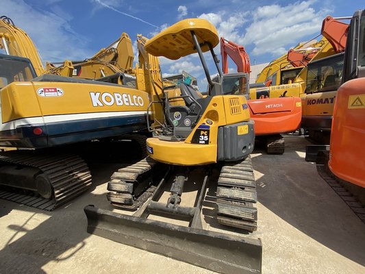 Komatsu PC35MR-2