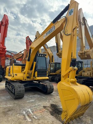 Komatsu PC130-7