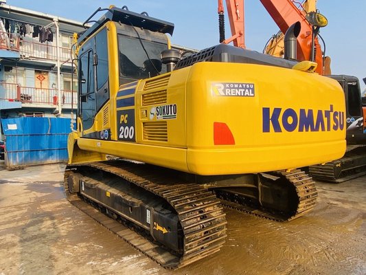 Komatsu PC200-8