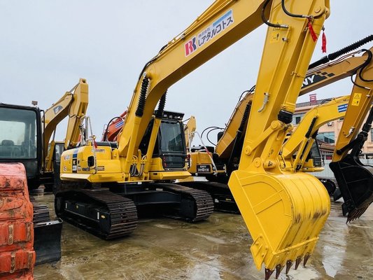 Komatsu PC220-8